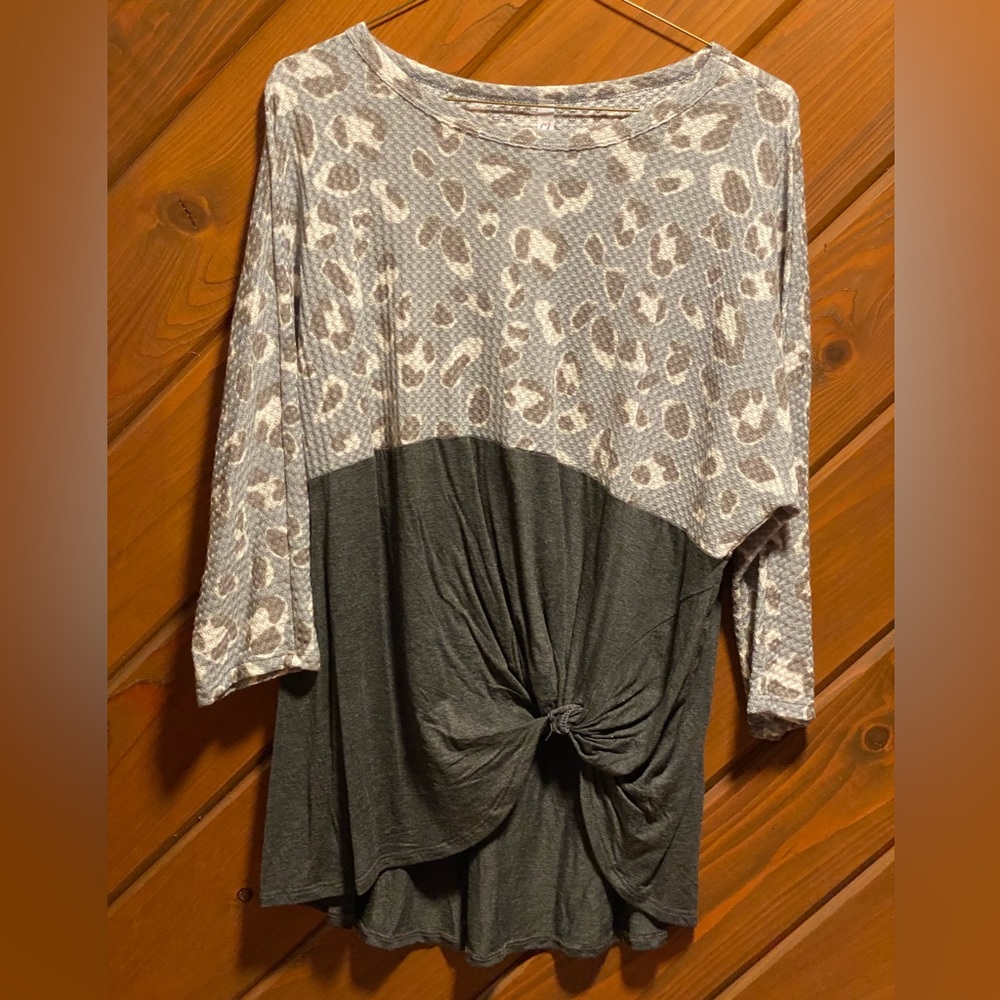 YEE Dusty Blue and Gray Color Block Animal Print with gathered knot